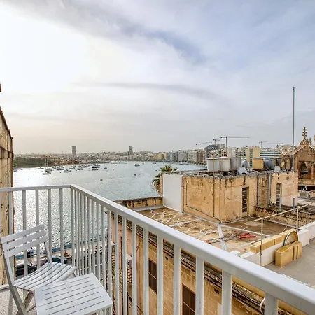 شقة Charming And Bright 2 Bedroom Flat With Creek View Balcony Emag1-1