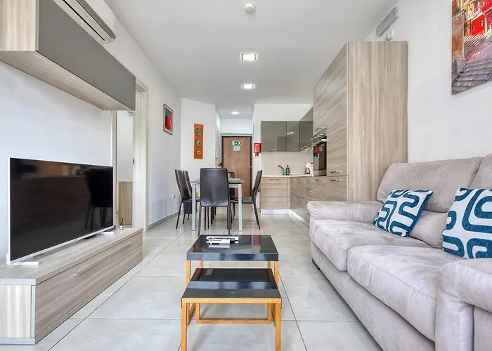 Charming And Bright 2 Bedroom Flat With Creek View Balcony Emag1-1 *