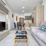 Charming And Bright 2 Bedroom Flat With Creek View Balcony Emag1-1 *