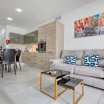 Charming And Bright 2 Bedroom Flat With Creek View Balcony Emag1-1 *