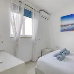 Charming And Bright 2 Bedroom Flat With Creek View Balcony Emag1-1 * 斯利马