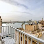 Διαμέρισμα Charming And Bright 2 Bedroom Flat With Creek View Balcony Emag1-1
