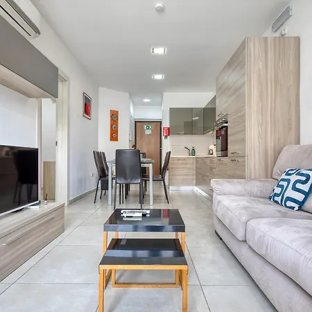 Charming And Bright 2 Bedroom Flat With Creek View Balcony Emag1-1 *