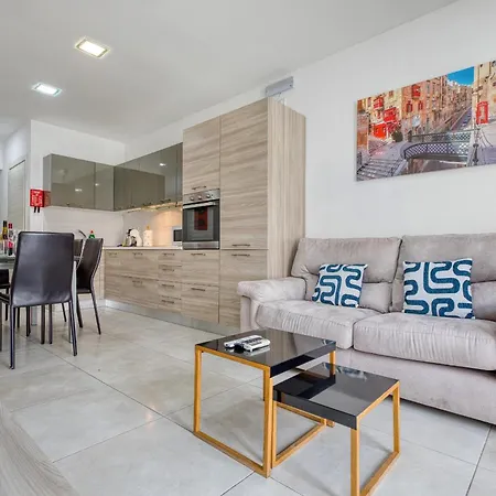 Charming And Bright 2 Bedroom Flat With Creek View Balcony Emag1-1 *