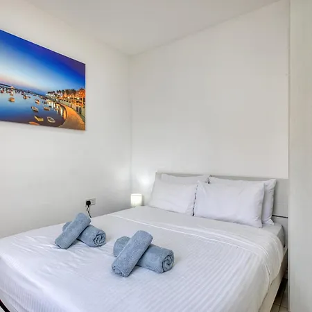 Charming And Bright 2 Bedroom Flat With Creek View Balcony Emag1-1 * Sliema