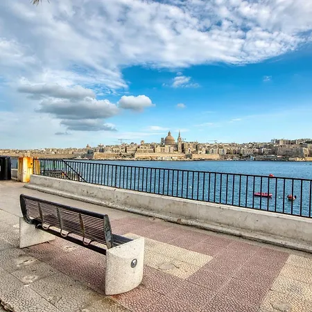 Charming And Bright 2 Bedroom Flat With Creek View Balcony Emag1-1 * Sliema