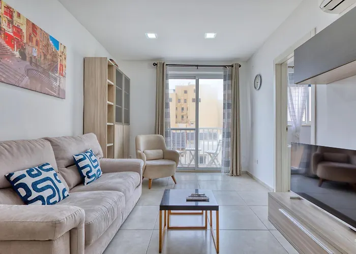 Charming And Bright 2 Bedroom Flat With Creek View Balcony Emag1-1 아파트 슬리에마