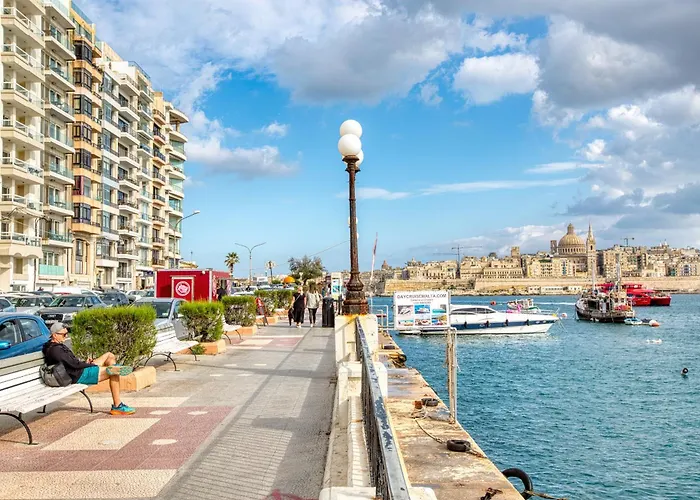 Charming And Bright 2 Bedroom Flat With Creek View Balcony Emag1-1 * Sliema